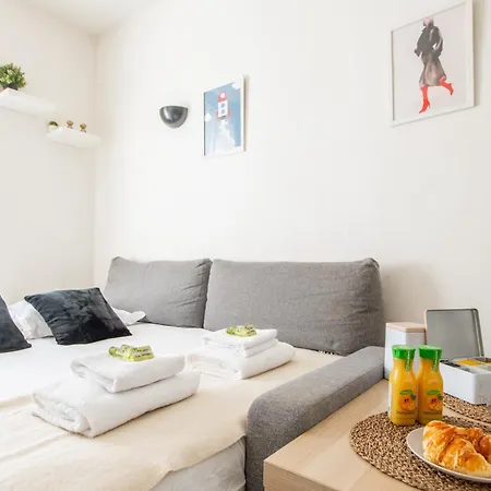 Appartamento 1 Bedroom Ideally Located Only 1 Minute To The Metro In Montmartre Neighbourhood